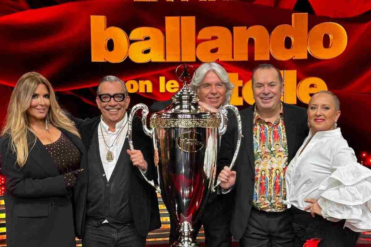 Rai e Mediaset, palinsesti autunnali: Ballando con le Stelle, Le Iene e non solo
